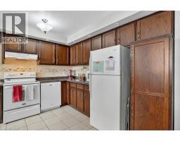 14 CARNABY Crescent - 14