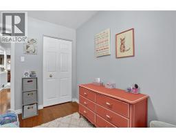 14 CARNABY Crescent - 21