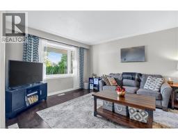 14 CARNABY Crescent - 8