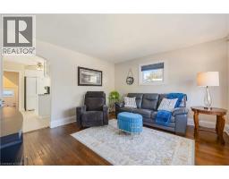 847 WELLINGTON Street - 3