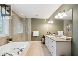 572 FALCONRIDGE Crescent - 21