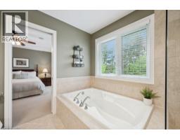 572 FALCONRIDGE Crescent - 22