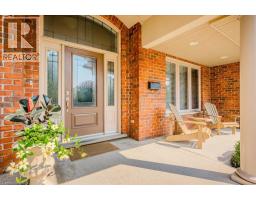 572 FALCONRIDGE Crescent - 3