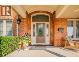 572 FALCONRIDGE Crescent - 4