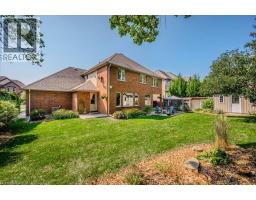 572 FALCONRIDGE Crescent - 40