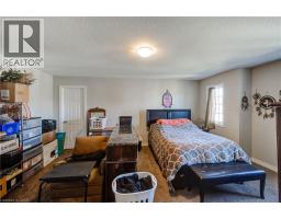 1360 CAEN Avenue - 14