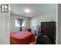 1360 CAEN Avenue - 19