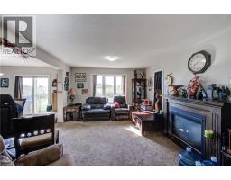 1360 CAEN Avenue - 5