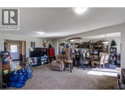 1360 CAEN Avenue - 6