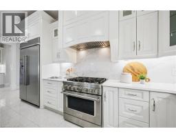 565 MANOR RIDGE Crescent - 10