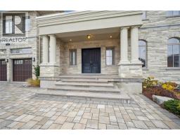 565 MANOR RIDGE Crescent - 2