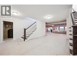 565 MANOR RIDGE Crescent - 33