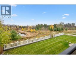 565 MANOR RIDGE Crescent - 41