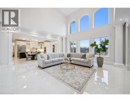 565 MANOR RIDGE Crescent - 5