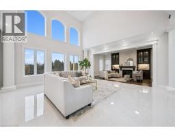 565 MANOR RIDGE Crescent - 6