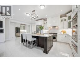 565 MANOR RIDGE Crescent - 9