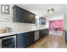 31 PEEL Street E - 10