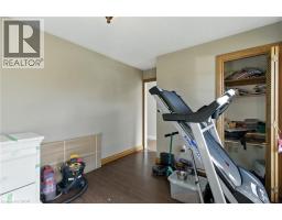 31 PEEL Street E - 15
