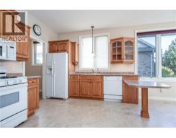 15 PARKVIEW Drive - 33