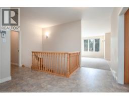 15 PARKVIEW Drive - 5
