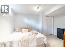 98 ESTHER Avenue - 32