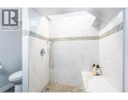 98 ESTHER Avenue - 33