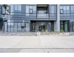 100 GARMENT Street UnitNo. 903 - 3