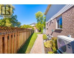 28 ENDEAVOUR Drive - 36