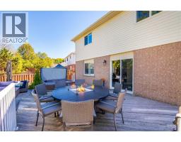 28 ENDEAVOUR Drive - 38