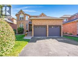 16 CANNING Crescent - 2