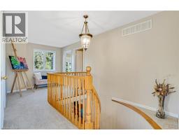 16 CANNING Crescent - 26