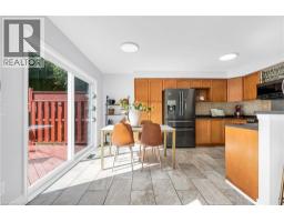 19 COULTHARD Boulevard - 12