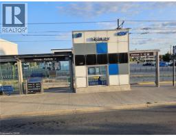 3085 KINGSWAY Drive UnitNo. 3 - 13