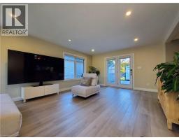 7 CROSBY Drive - 22