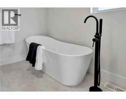 128 LISGAR Avenue - 28