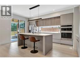 128 LISGAR Avenue - 8