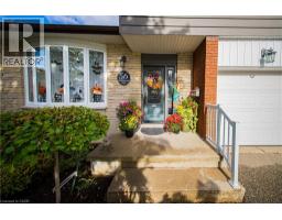 56 RAMBLEWOOD Way - 2