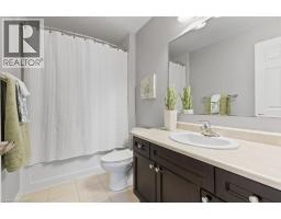 286 APPLE HILL Crescent - 24