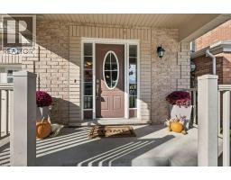 286 APPLE HILL Crescent - 3