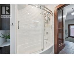 482 WELLINGTON Street N - 25