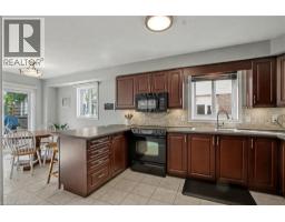 60 LENA Crescent - 6
