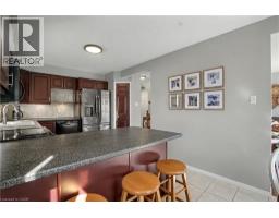 60 LENA Crescent - 8