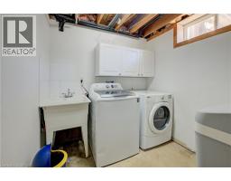 127 JANSEN Avenue - 32