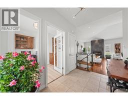 152 DEVONSHIRE Drive UnitNo. 18 - 10