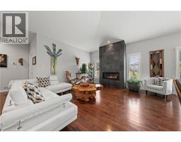 152 DEVONSHIRE Drive UnitNo. 18 - 13