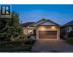 152 DEVONSHIRE Drive UnitNo. 18 - 3