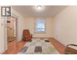 14 STAHL Avenue - 12