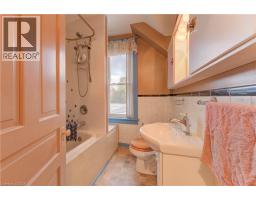 14 STAHL Avenue - 32