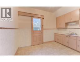 14 STAHL Avenue - 33