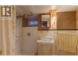 14 STAHL Avenue - 40